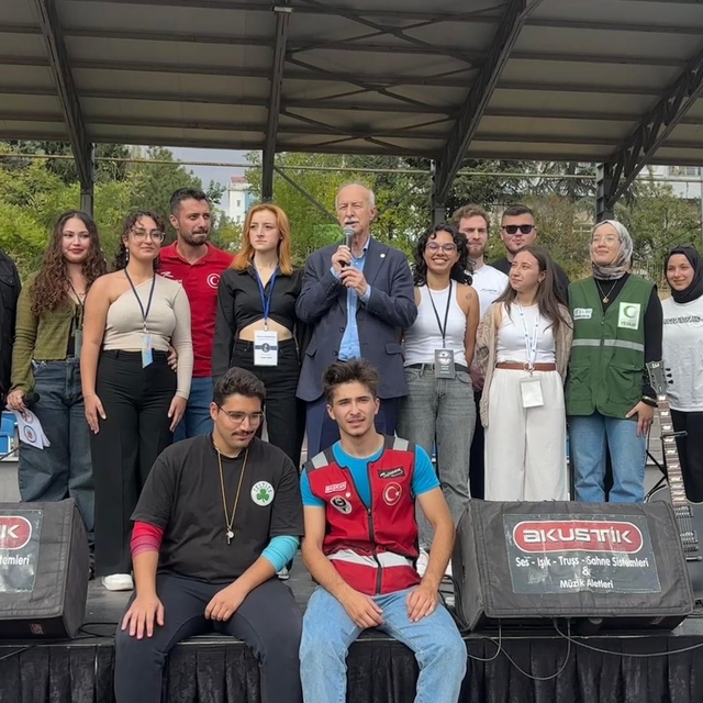 TÜ'de "hoş geldiniz şenliği" düzenlendi