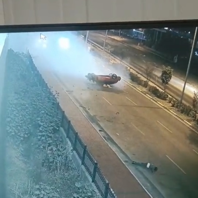 Hatay'da otomobilin yayalara çarptığı kazada ölen 3 kişinin kimlikleri bell...