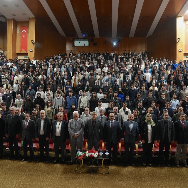 Atatürk Üniversitesinde yeni akademik yılın ilk dersi "Filistin" oldu