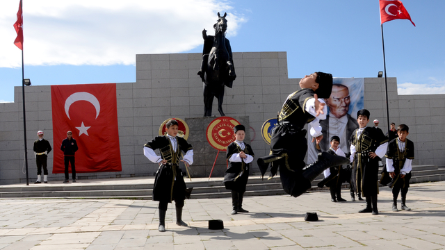 Sarıkamış'ın düşman işgalinden kurtuluşunun 105. yıl dönümü törenle kutlandı