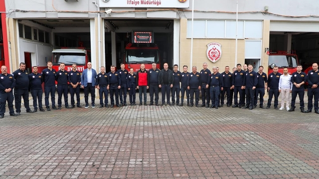 Kırklareli Belediye Başkanı Bulut, itfaiye personeliyle bir araya geldi