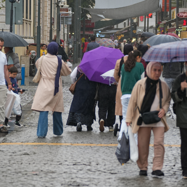 İzmir'de 121 gün sonra yağmur yağdı