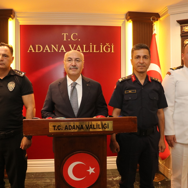 Adana Valisi Yavuz Selim Köşger, ağustostaki asayiş olaylarını değerlendird...