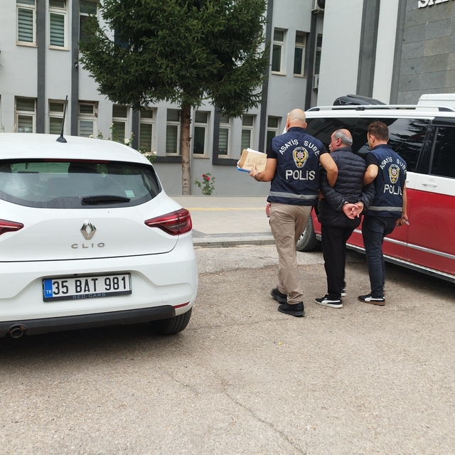 Mert'in motosikletle giderken yorgun mermiyle yaralanmasına ilişkin 1 gözal...