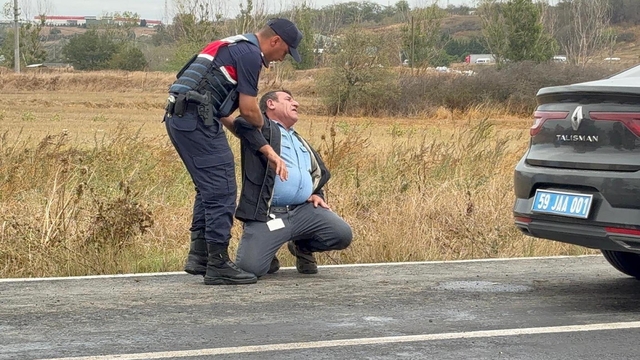 Tekirdağ'da kamyon ile işçi servis minibüsü çarpıştı: 3 ölü, 9 yaralı (3)