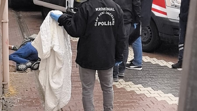 Bursa'da yol kenarında ölü bulundu