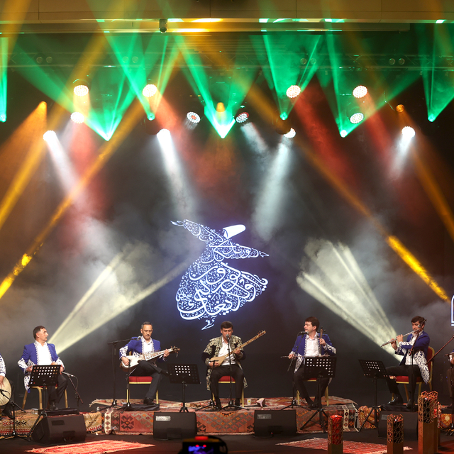 Tacikistanlı müzisyenler "22. Uluslararası Konya Mistik Müzik Festivali'nde...