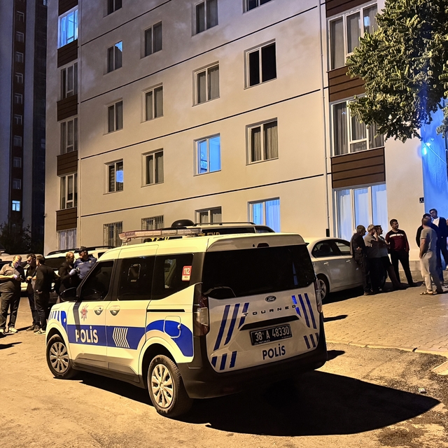 Kayseri'de 12 yaşındaki çocuğun bıçakladığı üvey babası ağır yaralandı