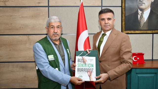 Yeşilay Şanlıurfa Şubesinden İl Milli Eğitim Müdürlüğüne ziyaret