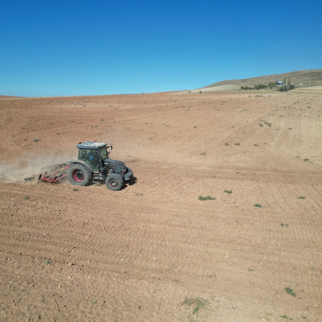 Niğde'de kuraklık çiftçilerin ekim takvimini geciktiriyor
