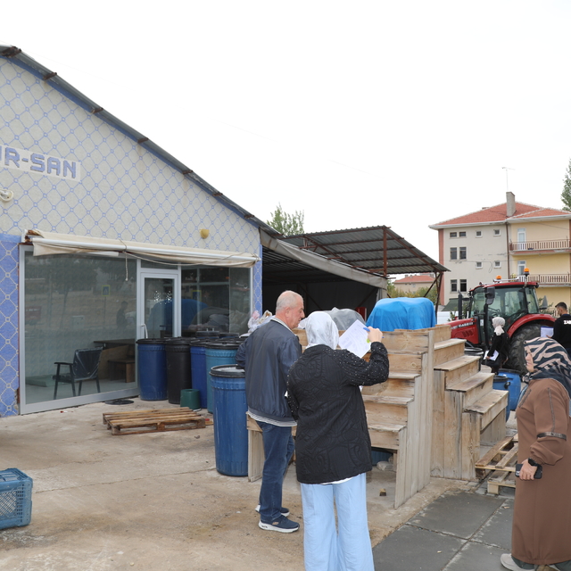 Çubuk ilçesinde turşu üreticileri denetlendi