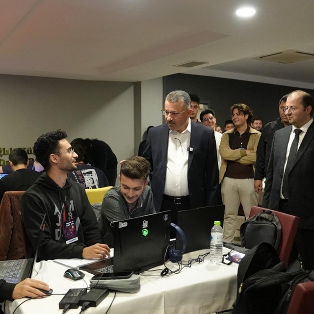 KBÜ, oyun geliştirme tutkunlarını "Power-Up Game Jam 2025"te buluşturdu