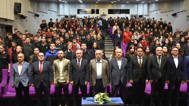 Trabzon'da "Yeşil Yakalılarla Söyleşiler" programı düzenlendi