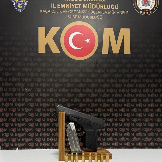 Niğde'de kaçakçılık operasyonlarında yakalanan 2 zanlı tutuklandı