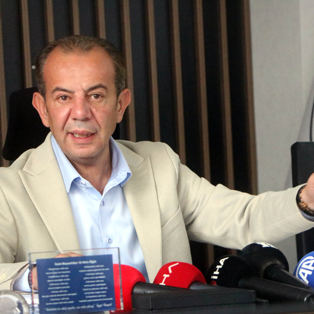 Tanju Özcan: Sığınmacılarla ilgili tavrımı değiştiremezsiniz