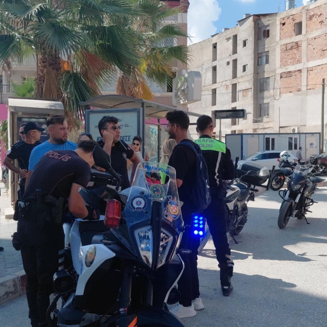 Samandağ ilçesinde polis ekiplerince asayiş uygulaması yapıldı