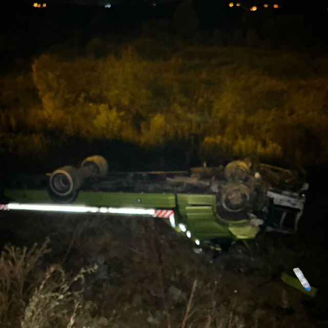 Bolu'da takla atan kurtarıcının taşıdığı otomobildeki 2 kişi yaralandı