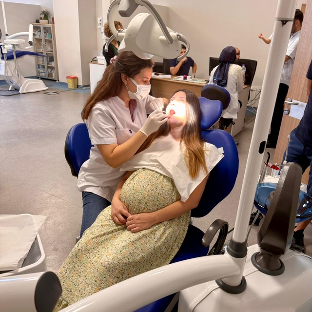 Antalya'da anne adaylarına ağız ve diş sağlığı hizmeti