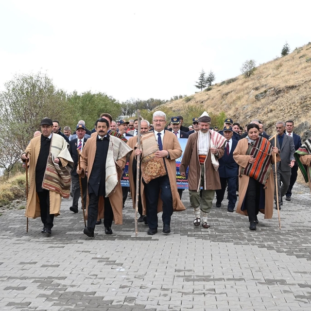 Kırşehir'de büyük Türk düşünürü Yunus Emre'yi anma etkinliği düzenlendi