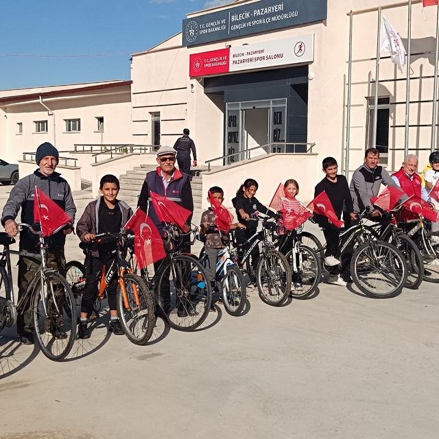 Pazaryeri'nde bisiklet turu düzenlendi