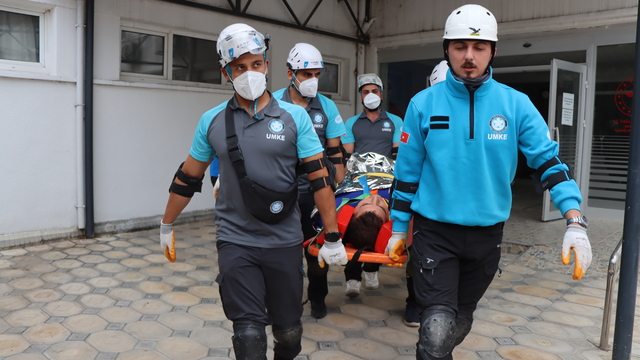 Kırklareli'nde deprem senaryolu afet sağlık tatbikatı gerçekleştirildi