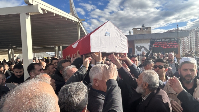 Yavuz Bülent Bakiler, son yolculuğa uğurlandı