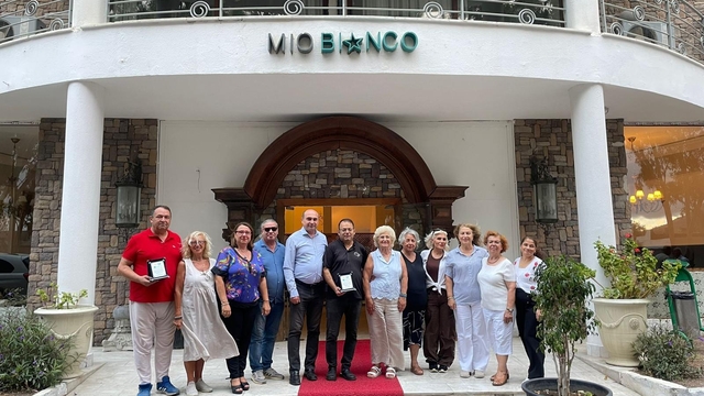 Bodrum'da işitme engelliler ve aileleri bir araya geldi