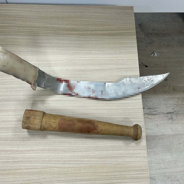 İzmir'de kayınpeder ile damadın pala ve sopalı kavgası: 2 yaralı