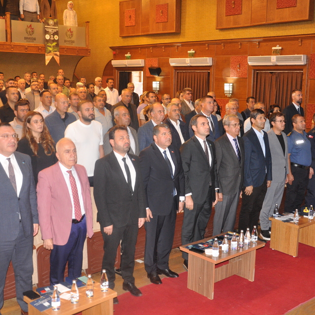 Bayındır'da iklim değişikliği ve su konusunda panel düzenlendi