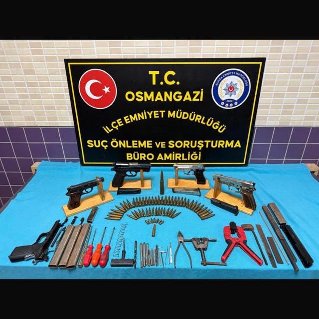 Bursa'da huzur ve güven uygulamalarında aranan 881 kişi yakalandı