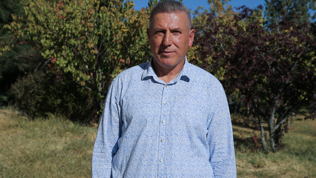 Kurak sürenin uzaması nedeniyle Erçek Gölü'nün kıyılarındaki çekilme arttı