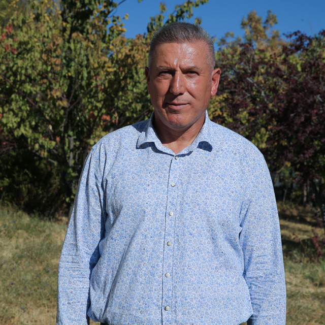 Kurak sürenin uzaması nedeniyle Erçek Gölü'nün kıyılarındaki çekilme arttı