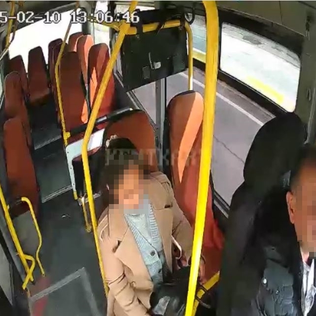Dershaneden dönen kıza 'sözlü taciz'den yargılanan minibüs şoförüne para ce...