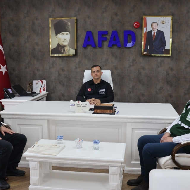 Yeşilay Samsun Şubesinden AFAD İl Müdürü Matur'a ziyaret
