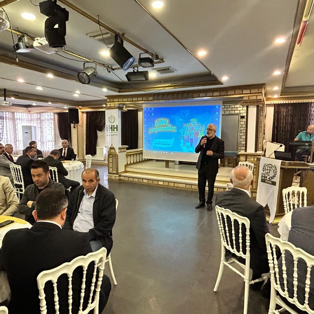 Sivas'ta "İyilikte Yarışan Sınıflar Projesi"nin tanıtım toplantısı yapıldı