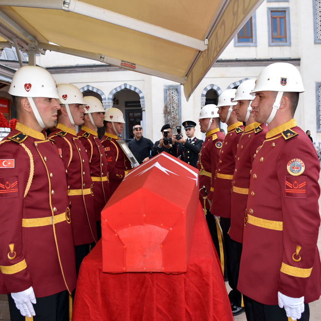 Şehit Jandarma Uzman Çavuş Arif Özdemir, Kırıkkale'de son yolculuğuna uğurl...