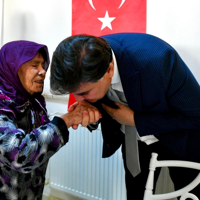 Fethiye'de 1 Ekim Dünya Yaşlılar Günü'nde huzurevine ziyaret