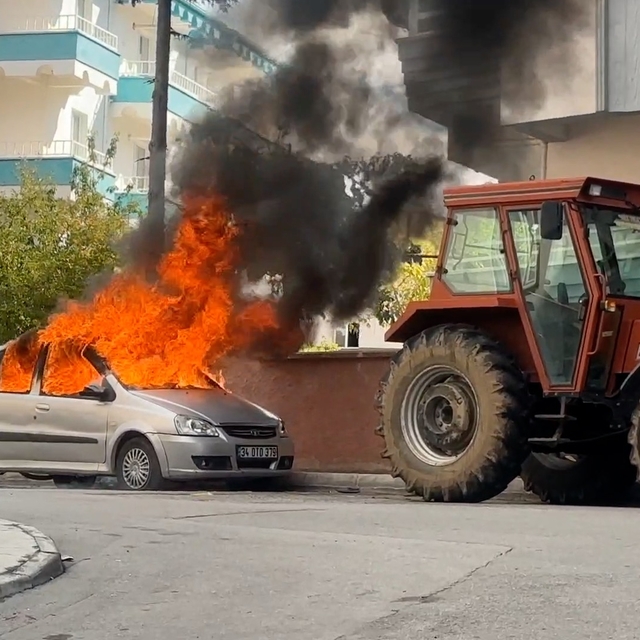 Çorum'da bir kadın dini nikahla birlikte yaşadığı kişinin otomobilini ateşe...