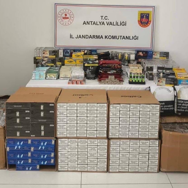 Kaş'ta kaçak sigara operasyonu düzenlendi