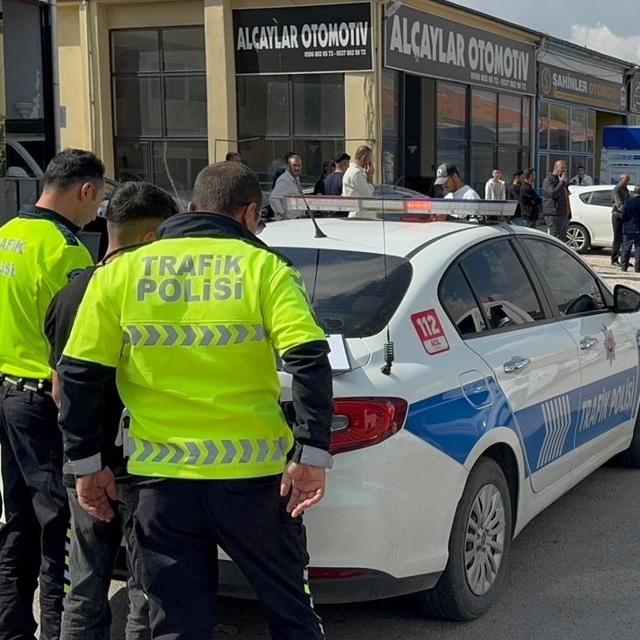 Aksaray'da "dur" ihtarına uymayan çocuk sürücü kovalamaca sonucu yakalandı