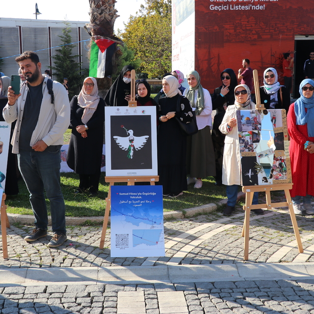 İzmir'den Küresel Sumud Filosu'na destek