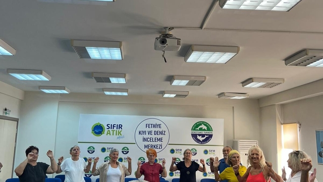 Fethiye'de 60 yaş üstü kişiler, yaratıcı drama atölyesine katıldı