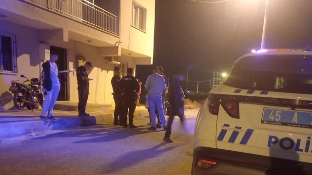 Manisa'da oğlu tarafından pompalı tüfekle vurulan baba, ağır yaralandı