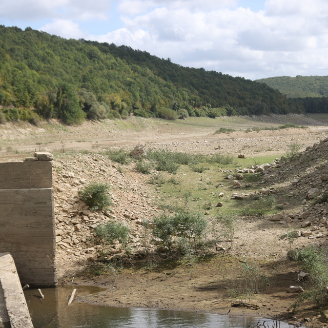 İstanbul'a su sağlayan Kazandere Barajı kuruma noktasına geldi