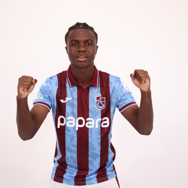 Trabzonsporlu Oulai: Fenerbahçe ile oynadığımız maçtaki kararlara inanamadı...