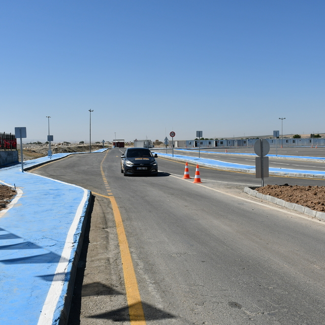 "Sürücü Akademisi" ile adaylar güvenli pistlerde direksiyon çeviriyor