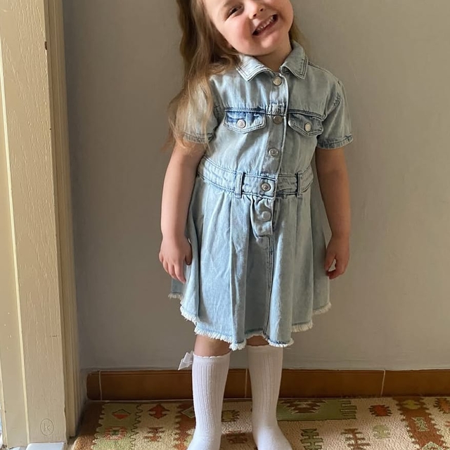 Epilepsi hastası Berra, havuzda boğıulma tehlikesi geçirirken yaşanan panik...