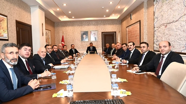 Erzurum'da "model fabrika" kurulması için toplantı yapıldı