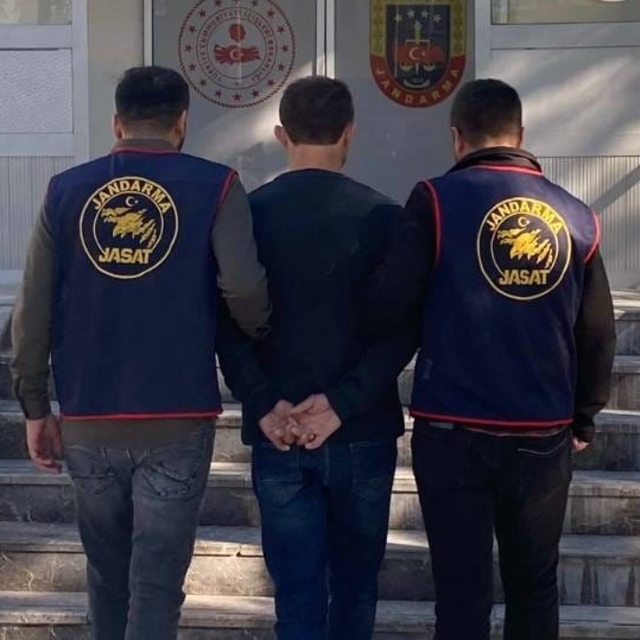 Kütahya'da 11 yıl 5 ay hapis cezası bulunan firari hükümlü yakalandı