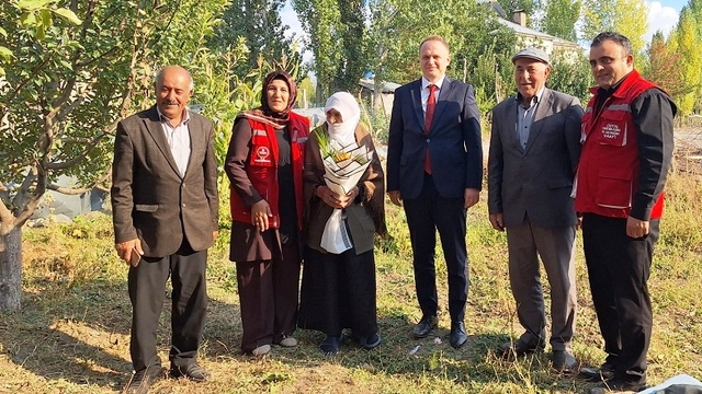 Bulanık Kaymakamı Koşansu'dan yaşlılara ziyaret